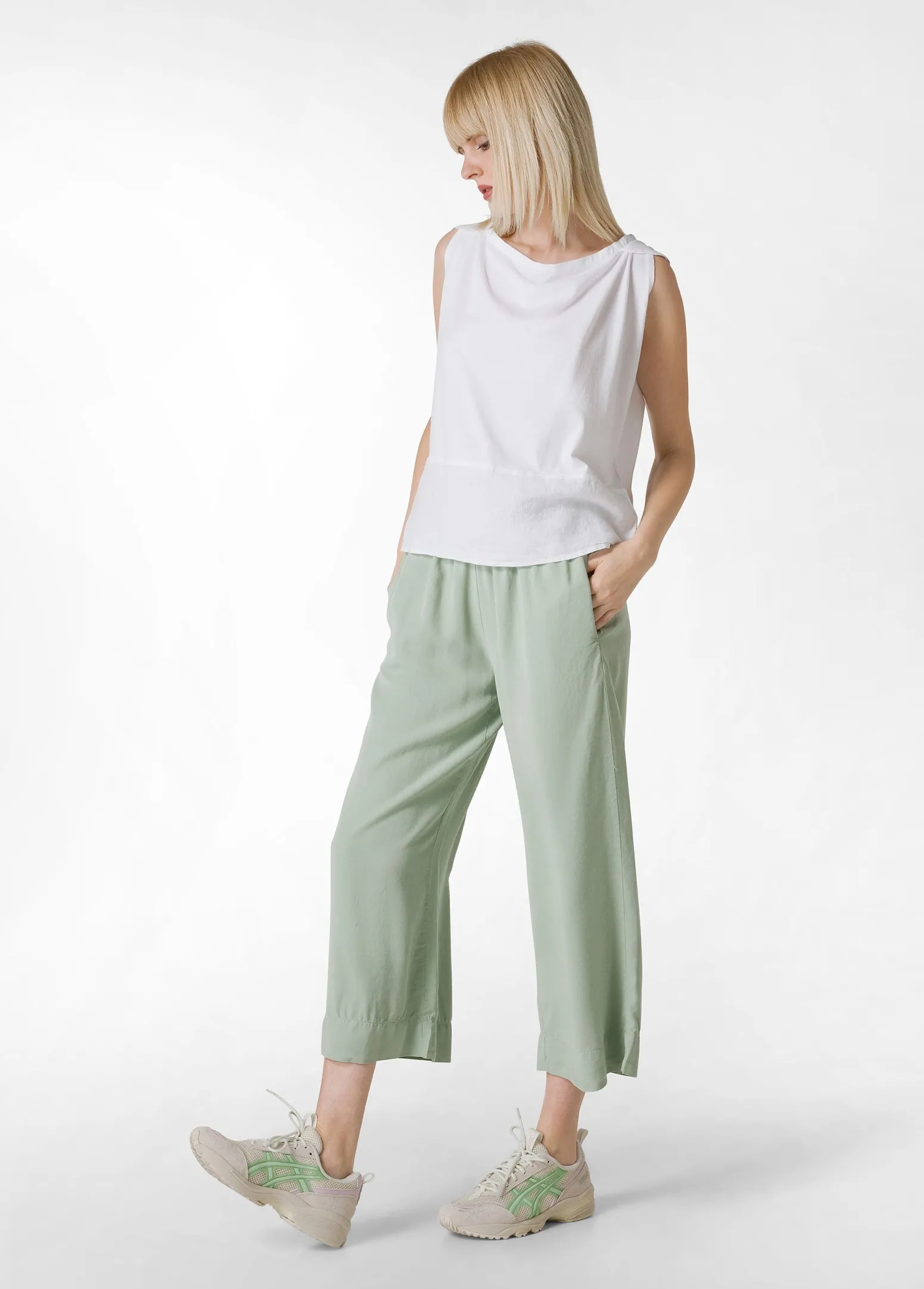 DEHA Pantaloni*Pantalone Cropped In Twill Tencel Verde